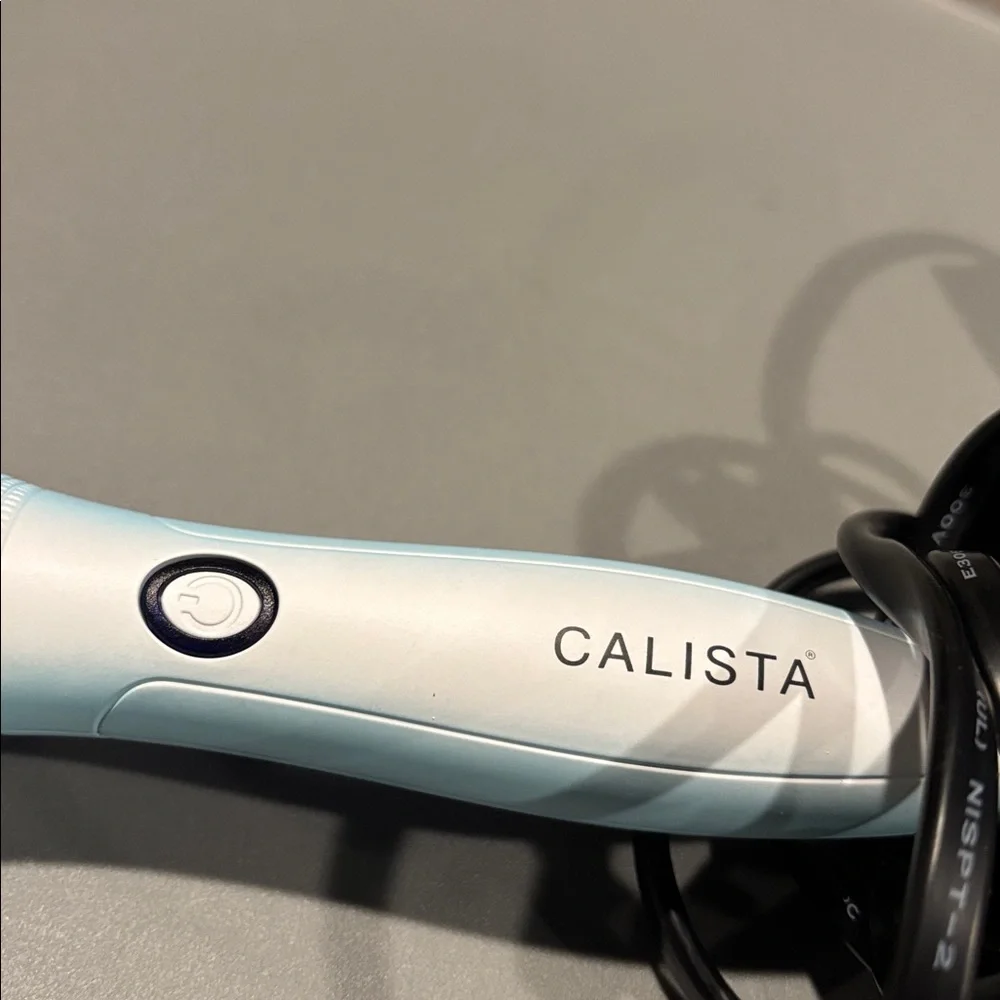 Callisto. fauxblo Airless Thermal Blowout Brush